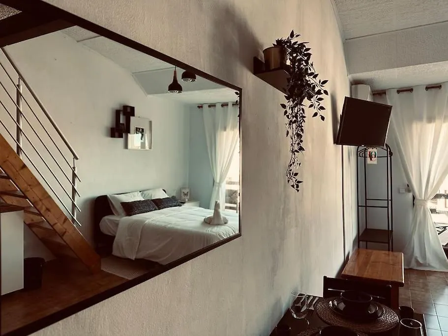 شقة One Loft & Style Blue Canal إمبوريابرافا